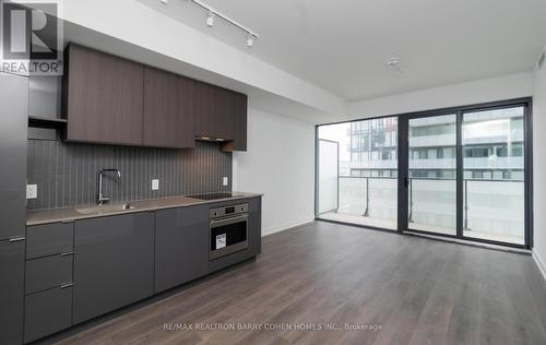 1807 - 161 Roehampton Avenue, Toronto, ON - Indoor Photo Showing Kitchen