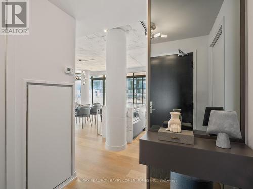 810 - 650 King Street W, Toronto (Waterfront Communities), ON - Indoor