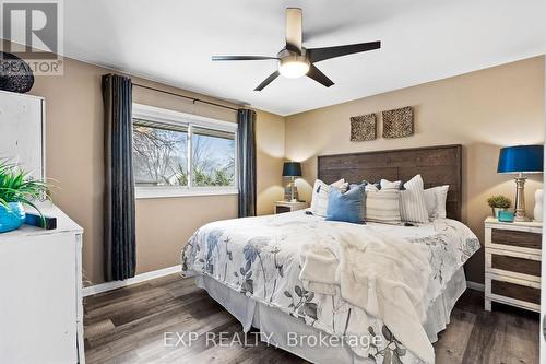 6536 Glengate Street, Niagara Falls (Morrison), ON - Indoor Photo Showing Bedroom