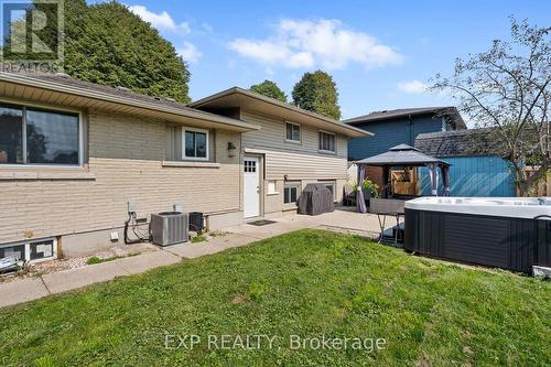 6536 Glengate Street, Niagara Falls (Morrison), ON - Outdoor With Exterior