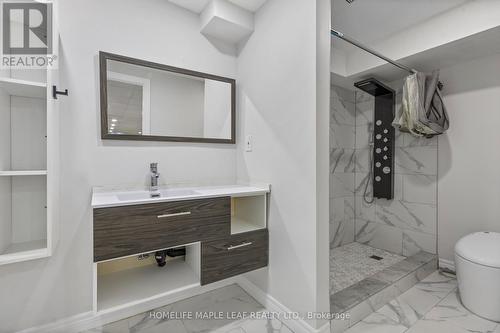 80 Ardsley Road, London, ON - Indoor Photo Showing Bathroom