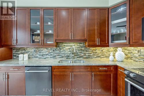 87 Horton Walk, Cambridge, ON - Indoor Photo Showing Kitchen With Double Sink