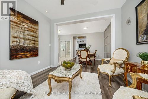 87 Horton Walk, Cambridge, ON - Indoor Photo Showing Living Room