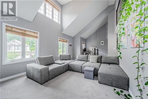 291 Moorlands Crescent, Kitchener, ON - Indoor Photo Showing Living Room