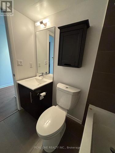 1213 - 96 St Patrick Street, Toronto, ON - Indoor Photo Showing Bathroom