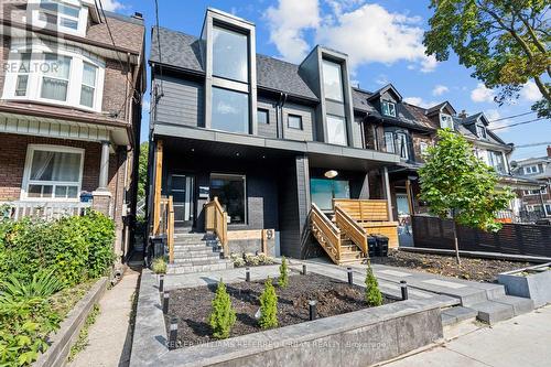 9 Beatrice Street, Toronto (Trinity-Bellwoods), ON - Outdoor With Facade