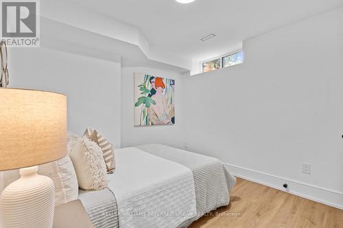 9 Beatrice Street, Toronto (Trinity-Bellwoods), ON - Indoor Photo Showing Bedroom