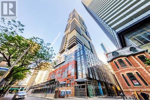 1012 - 7 Grenville St Street, Toronto (Bay Street Corridor), ON - Outdoor