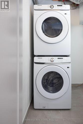 1 - 600 Brookdale Avenue, Toronto (Bedford Park-Nortown), ON - Indoor Photo Showing Laundry Room