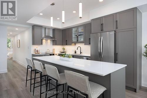 1 - 600 Brookdale Avenue, Toronto (Bedford Park-Nortown), ON - Indoor Photo Showing Kitchen With Upgraded Kitchen