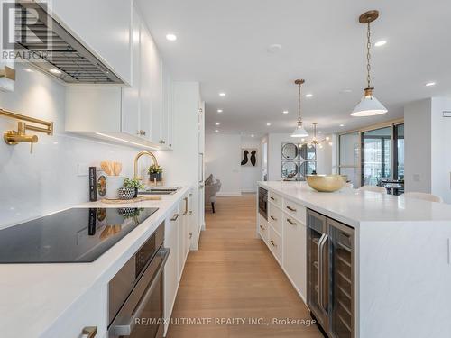 1503 - 130 Carlton Street E, Toronto, ON - Indoor Photo Showing Kitchen With Upgraded Kitchen