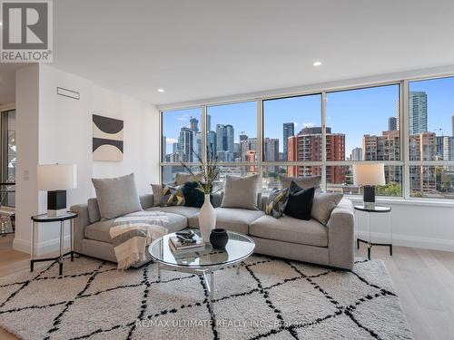 1503 - 130 Carlton Street E, Toronto, ON - Indoor Photo Showing Living Room