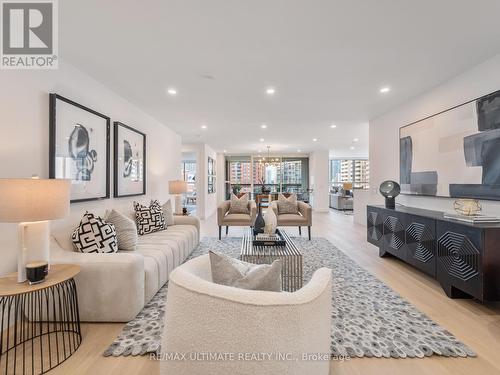 1503 - 130 Carlton Street E, Toronto, ON - Indoor Photo Showing Living Room