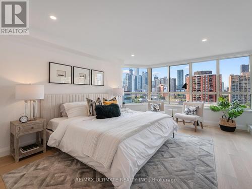 1503 - 130 Carlton Street E, Toronto (Cabbagetown-South St. James Town), ON - Indoor Photo Showing Bedroom