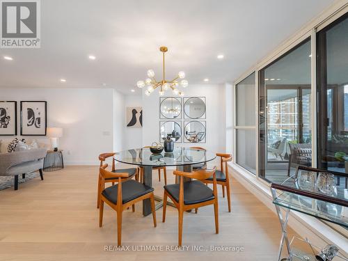 1503 - 130 Carlton Street E, Toronto (Cabbagetown-South St. James Town), ON - Indoor Photo Showing Dining Room