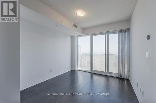 4209 - 88 Harbour Street, Toronto (Waterfront Communities), ON - Indoor Photo Showing Other Room