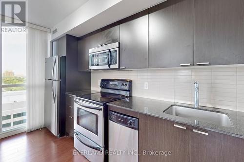 1604 - 23 Sheppard Avenue E, Toronto, ON - Indoor Photo Showing Kitchen