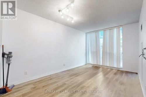 321 - 16 Yonge Street, Toronto, ON - Indoor Photo Showing Other Room