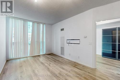 321 - 16 Yonge Street, Toronto, ON - Indoor Photo Showing Other Room