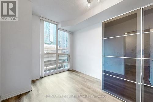 321 - 16 Yonge Street, Toronto, ON - Indoor Photo Showing Other Room