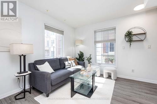 1507 - 5 Everson Drive, Toronto, ON - Indoor Photo Showing Living Room