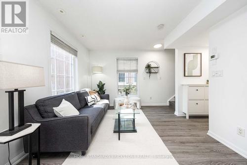 1507 - 5 Everson Drive, Toronto, ON - Indoor Photo Showing Living Room