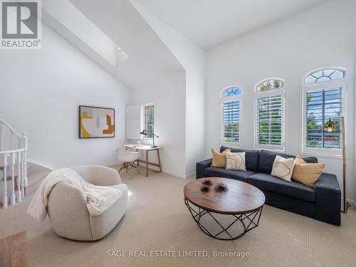 21 Drummondville Lane, Toronto, ON - Indoor Photo Showing Living Room