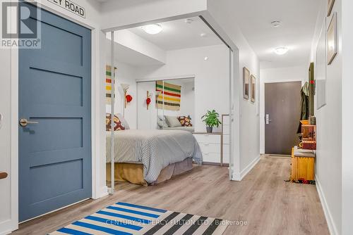 417 - 6235 Main Street, Whitchurch-Stouffville, ON - Indoor Photo Showing Bedroom