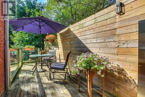 33 Duchess Avenue, London, ON - Outdoor With Deck Patio Veranda With Exterior