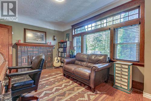 33 Duchess Avenue, London, ON - Indoor Photo Showing Living Room With Fireplace