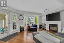 980 Dilworth Drive Unit# 101, Kelowna, BC  - Indoor Photo Showing Living Room With Fireplace 