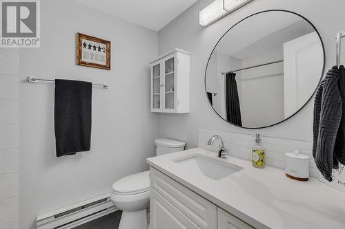 980 Dilworth Drive Unit# 101, Kelowna, BC - Indoor Photo Showing Bathroom