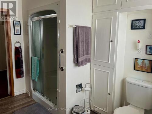 472 Rogers Street, Peterborough (Ashburnham), ON - Indoor Photo Showing Bathroom