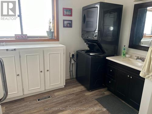 472 Rogers Street, Peterborough (Ashburnham), ON - Indoor Photo Showing Laundry Room