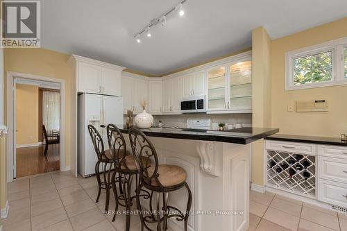 27 - 2165 Stavebank Road, Mississauga (Cooksville), ON - Indoor Photo Showing Kitchen