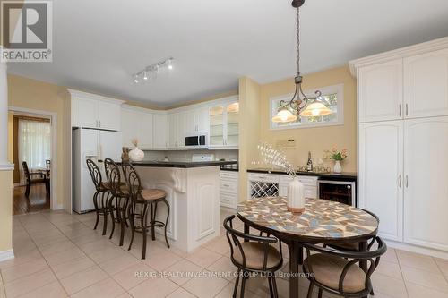 27 - 2165 Stavebank Road, Mississauga, ON - Indoor Photo Showing Dining Room