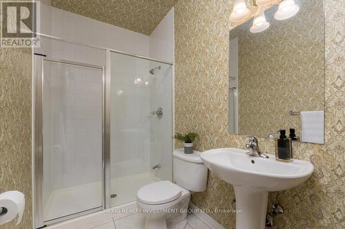 27 - 2165 Stavebank Road, Mississauga (Cooksville), ON - Indoor Photo Showing Bathroom