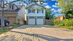 4142 TRELLIS CRESCENT  Mississauga, ON L5L 2M2