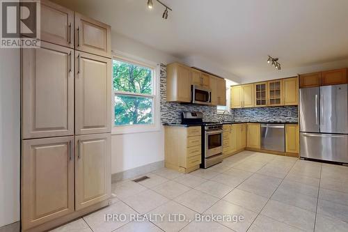 4142 Trellis Crescent, Mississauga (Erin Mills), ON - Indoor Photo Showing Kitchen