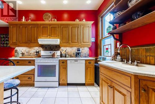 80 Stanley Avenue, Hamilton, ON - Indoor Photo Showing Kitchen