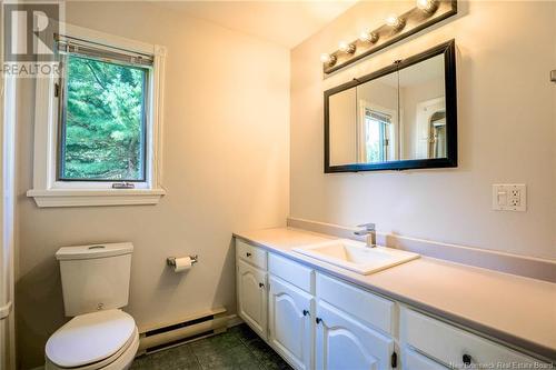 12 Lodge Lane, Prince William, NB - Indoor Photo Showing Bathroom