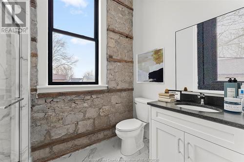 247 Brock Street Unit# 201, Amherstburg, ON - Indoor Photo Showing Bathroom