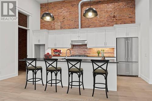 247 Brock Street Unit# 201, Amherstburg, ON - Indoor Photo Showing Kitchen