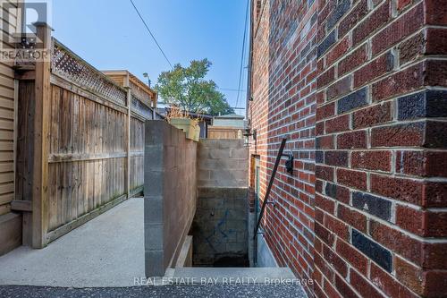 101 - 668 Brock Avenue, Toronto (Dovercourt-Wallace Emerson-Junction), ON - Outdoor With Exterior