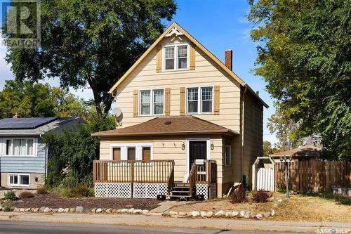 5228 7Th Avenue, Regina, SK - Outdoor With Facade