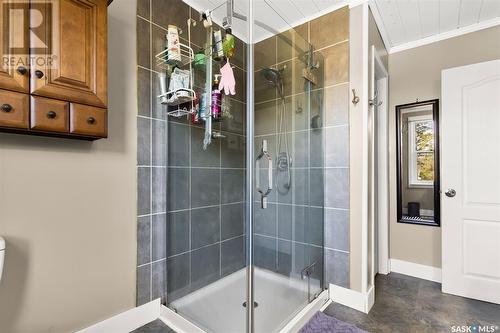 5228 7Th Avenue, Regina, SK - Indoor Photo Showing Bathroom