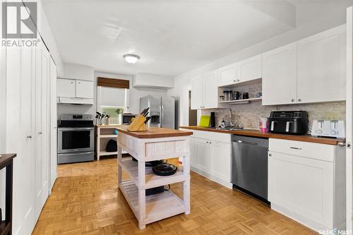 5228 7Th Avenue, Regina, SK - Indoor Photo Showing Kitchen