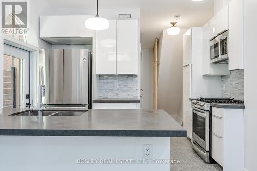 Lower - 9 Hambly Avenue, Toronto, ON - Indoor Photo Showing Kitchen With Upgraded Kitchen