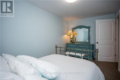 119 Neerhof Lane, R.R.#5 Lane, Georgian Bluffs, ON - Indoor Photo Showing Bedroom