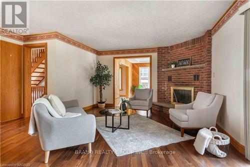 122 Cottage Ln, Georgian Bluffs, ON - Indoor Photo Showing Living Room With Fireplace